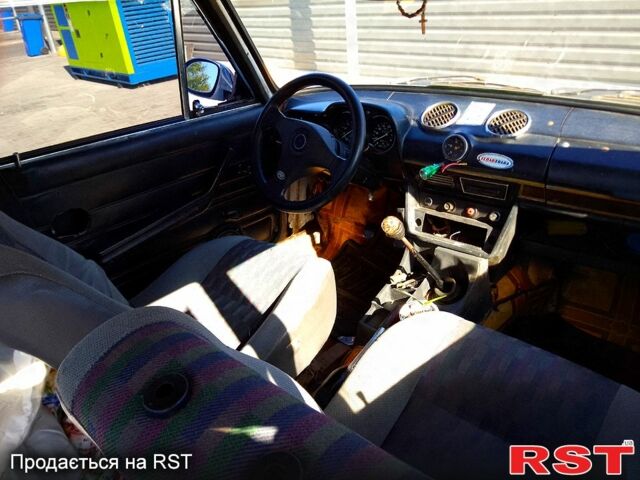 Белый ВАЗ 2106, объемом двигателя 1.7 л и пробегом 250 тыс. км за 410 $, фото 4 на Automoto.ua