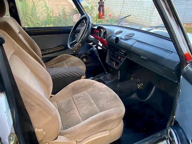 Белый ВАЗ 2106, объемом двигателя 1.3 л и пробегом 777 тыс. км за 550 $, фото 4 на Automoto.ua
