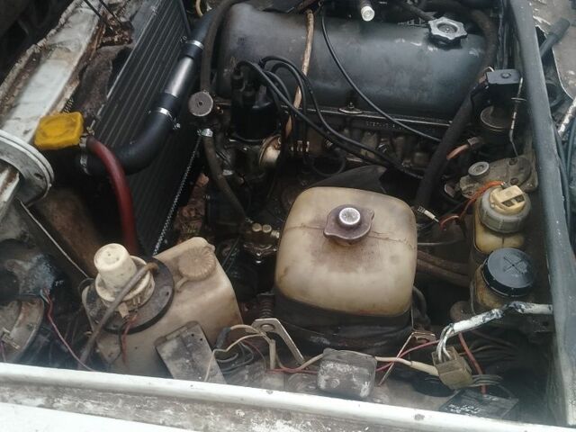 Белый ВАЗ 2106, объемом двигателя 1.5 л и пробегом 40 тыс. км за 332 $, фото 6 на Automoto.ua