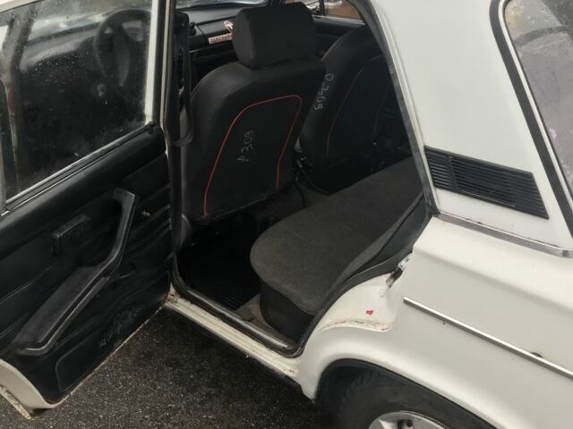 Белый ВАЗ 2106, объемом двигателя 1.5 л и пробегом 53 тыс. км за 600 $, фото 3 на Automoto.ua