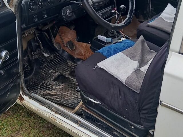 Білий ВАЗ 2106, об'ємом двигуна 0 л та пробігом 20 тис. км за 650 $, фото 5 на Automoto.ua