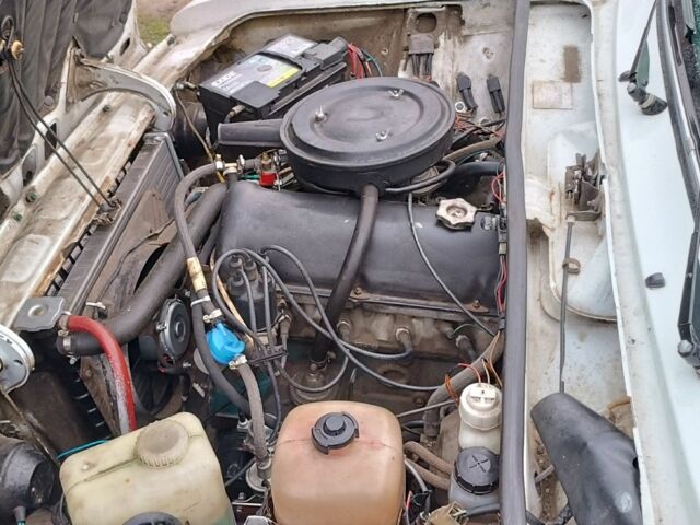 Белый ВАЗ 2106, объемом двигателя 1.3 л и пробегом 90 тыс. км за 713 $, фото 3 на Automoto.ua