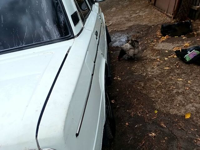 Белый ВАЗ 2106, объемом двигателя 1.3 л и пробегом 0 тыс. км за 670 $, фото 2 на Automoto.ua