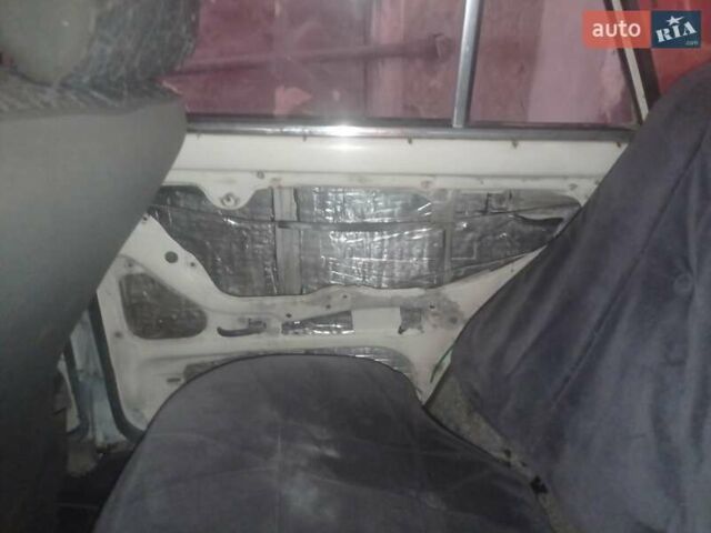 Белый ВАЗ 2106, объемом двигателя 1.45 л и пробегом 530 тыс. км за 1500 $, фото 24 на Automoto.ua