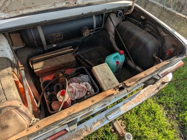 Белый ВАЗ 2106, объемом двигателя 0 л и пробегом 23 тыс. км за 249 $, фото 5 на Automoto.ua