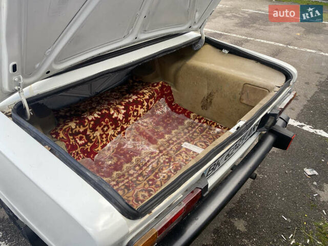 Белый ВАЗ 2106, объемом двигателя 1.57 л и пробегом 230 тыс. км за 800 $, фото 6 на Automoto.ua