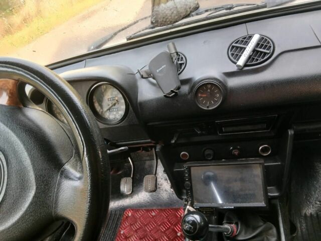 Белый ВАЗ 2106, объемом двигателя 1.5 л и пробегом 40 тыс. км за 738 $, фото 4 на Automoto.ua