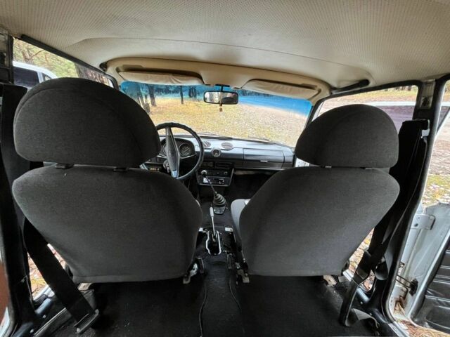 Белый ВАЗ 2106, объемом двигателя 1.5 л и пробегом 90 тыс. км за 1000 $, фото 5 на Automoto.ua