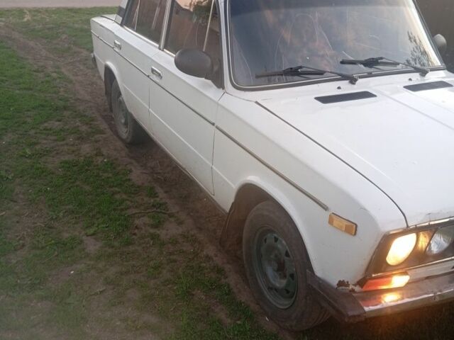 Белый ВАЗ 2106, объемом двигателя 1 л и пробегом 120 тыс. км за 637 $, фото 1 на Automoto.ua
