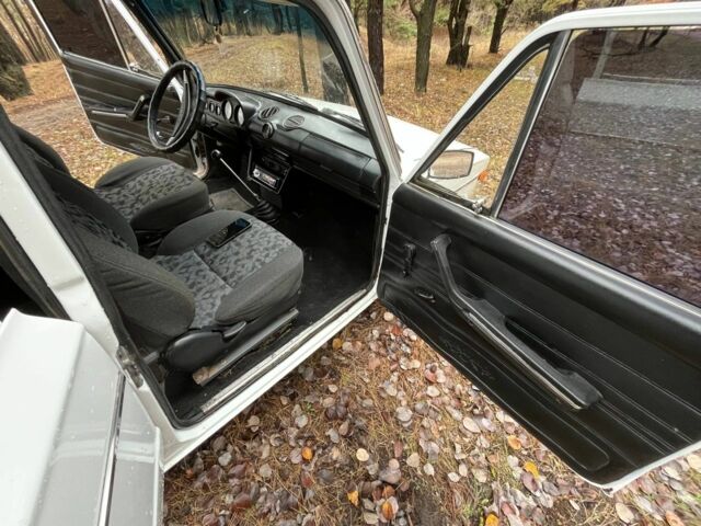 Белый ВАЗ 2106, объемом двигателя 1.5 л и пробегом 90 тыс. км за 1000 $, фото 9 на Automoto.ua