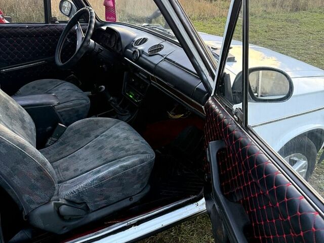 Белый ВАЗ 2106, объемом двигателя 1.5 л и пробегом 66 тыс. км за 699 $, фото 6 на Automoto.ua