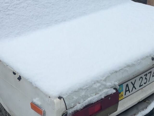 Белый ВАЗ 2106, объемом двигателя 1.5 л и пробегом 3 тыс. км за 450 $, фото 2 на Automoto.ua