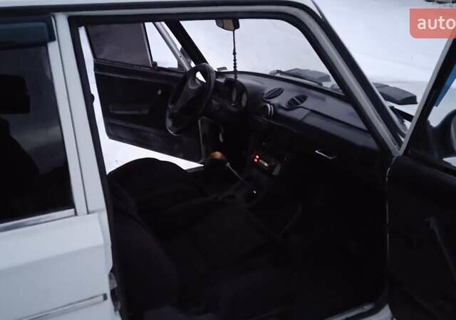 Білий ВАЗ 2106, об'ємом двигуна 1.5 л та пробігом 158 тис. км за 757 $, фото 10 на Automoto.ua