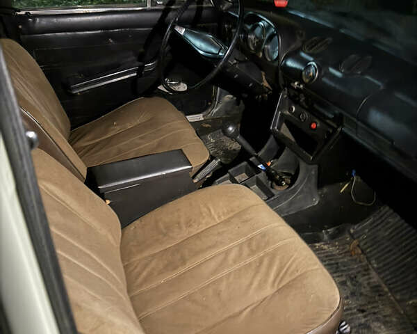 Белый ВАЗ 2106, объемом двигателя 0 л и пробегом 41 тыс. км за 354 $, фото 4 на Automoto.ua