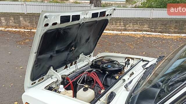 Белый ВАЗ 2106, объемом двигателя 1.5 л и пробегом 36 тыс. км за 3900 $, фото 69 на Automoto.ua