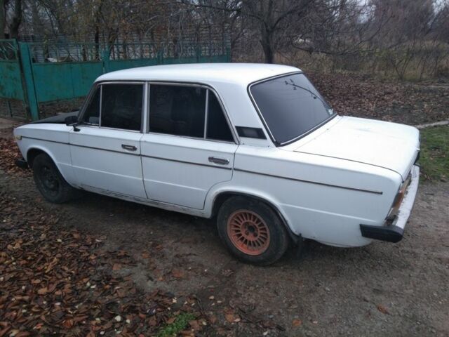 Белый ВАЗ 2106, объемом двигателя 1.5 л и пробегом 500 тыс. км за 595 $, фото 5 на Automoto.ua