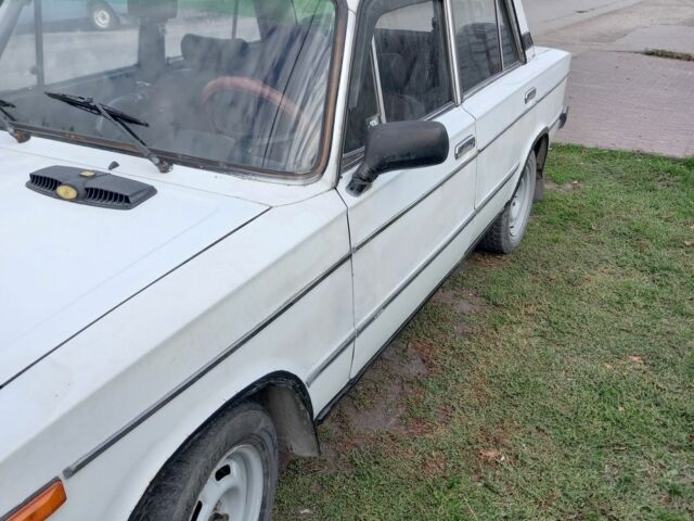 ВАЗ 2106 1998 в Днепре (Днепропетровске) на Automoto.ua Белый ВАЗ 2106, объемом двигателя 1.5 л и пробегом 200 тыс. км за 700 $, фото 1 на Automoto.ua