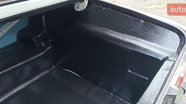 Белый ВАЗ 2106, объемом двигателя 1.5 л и пробегом 36 тыс. км за 3900 $, фото 72 на Automoto.ua