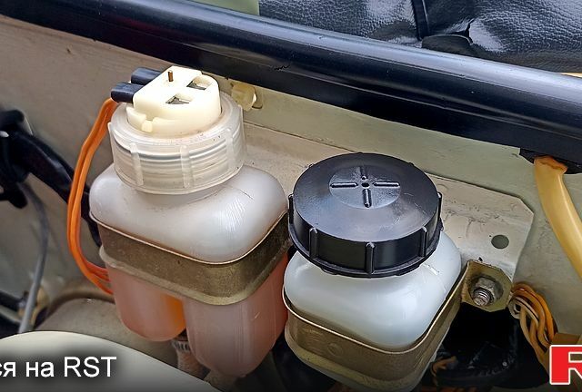 Білий ВАЗ 2106, об'ємом двигуна 1.5 л та пробігом 36 тис. км за 3700 $, фото 10 на Automoto.ua