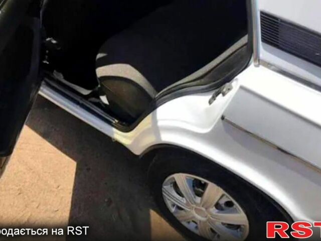 ВАЗ 2106 1998 у Миколаєві на Automoto.ua Білий ВАЗ 2106, об'ємом двигуна 1.6 л та пробігом 0 тис. км за 720 $, фото 8 на Automoto.ua