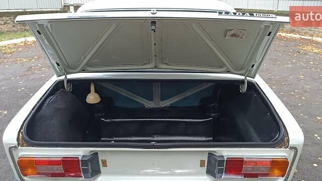 Белый ВАЗ 2106, объемом двигателя 1.5 л и пробегом 36 тыс. км за 3900 $, фото 71 на Automoto.ua