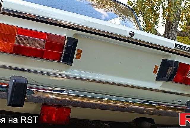 Білий ВАЗ 2106, об'ємом двигуна 1.5 л та пробігом 36 тис. км за 3700 $, фото 4 на Automoto.ua