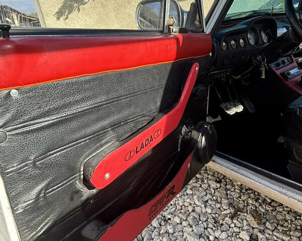 ВАЗ 2106 1999 в Лановцах на Automoto.ua Белый ВАЗ 2106, объемом двигателя 1.3 л и пробегом 48 тыс. км за 1000 $, фото 18 на Automoto.ua