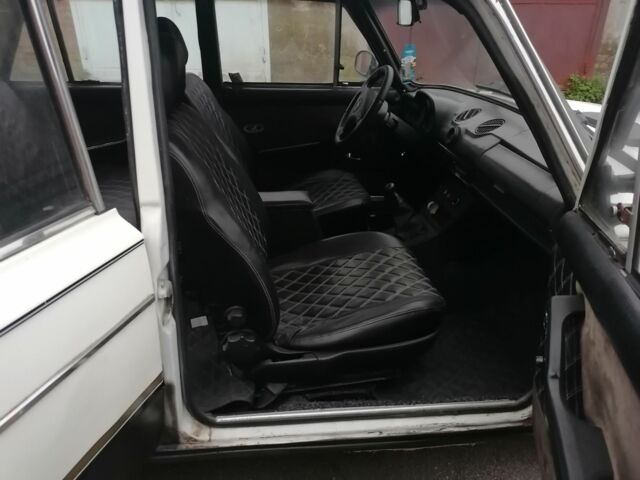 ВАЗ 2106 1999 в Виннице на Automoto.ua Белый ВАЗ 2106, объемом двигателя 0 л и пробегом 236 тыс. км за 680 $, фото 6 на Automoto.ua