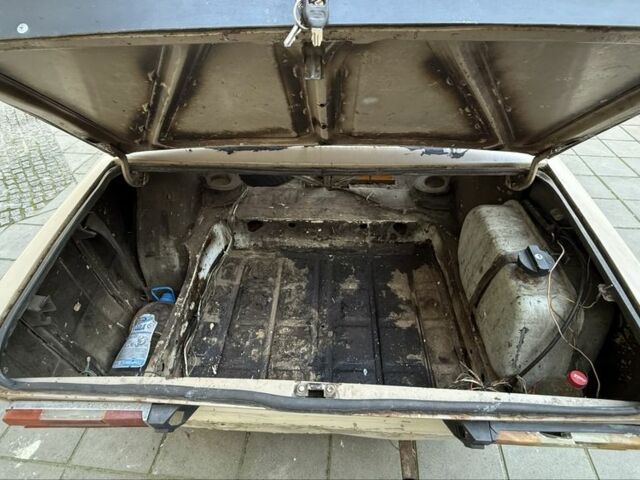 Белый ВАЗ 2106, объемом двигателя 1.5 л и пробегом 7 тыс. км за 750 $, фото 8 на Automoto.ua