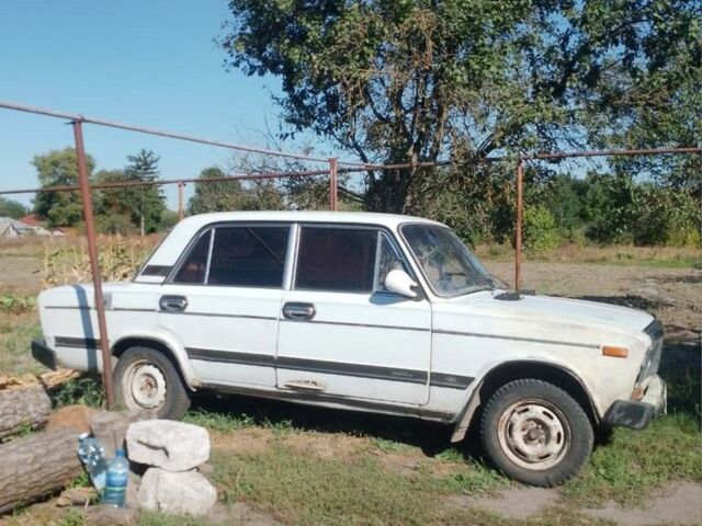 Белый ВАЗ 2106, объемом двигателя 1.6 л и пробегом 250 тыс. км за 532 $, фото 2 на Automoto.ua