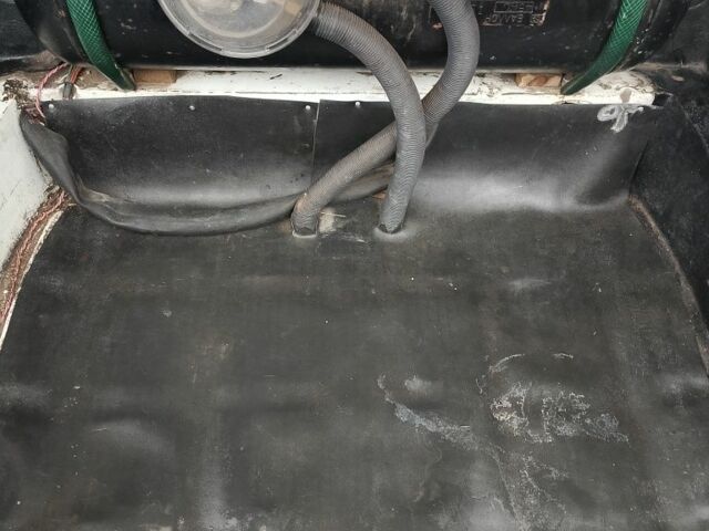 Білий ВАЗ 2106, об'ємом двигуна 1.5 л та пробігом 120 тис. км за 1150 $, фото 15 на Automoto.ua