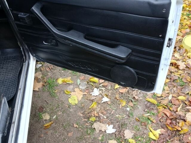 Білий ВАЗ 2106, об'ємом двигуна 1.5 л та пробігом 120 тис. км за 1150 $, фото 16 на Automoto.ua