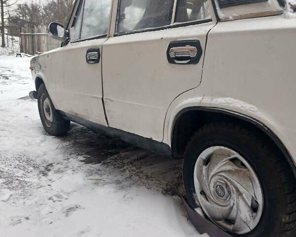 Белый ВАЗ 2106, объемом двигателя 1.6 л и пробегом 630 тыс. км за 500 $, фото 5 на Automoto.ua
