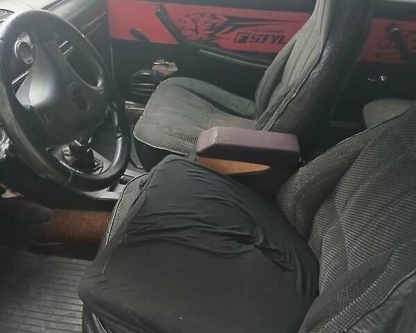 Білий ВАЗ 2106, об'ємом двигуна 1.5 л та пробігом 680 тис. км за 400 $, фото 6 на Automoto.ua