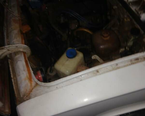 Білий ВАЗ 2106, об'ємом двигуна 1.5 л та пробігом 680 тис. км за 400 $, фото 7 на Automoto.ua