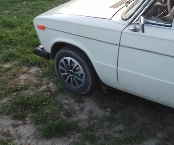 Белый ВАЗ 2106, объемом двигателя 1 л и пробегом 100 тыс. км за 629 $, фото 2 на Automoto.ua