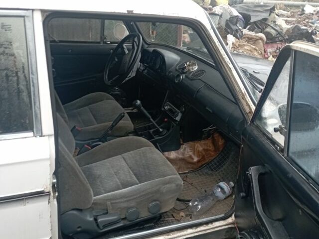 Білий ВАЗ 2106, об'ємом двигуна 3 л та пробігом 1 тис. км за 452 $, фото 3 на Automoto.ua