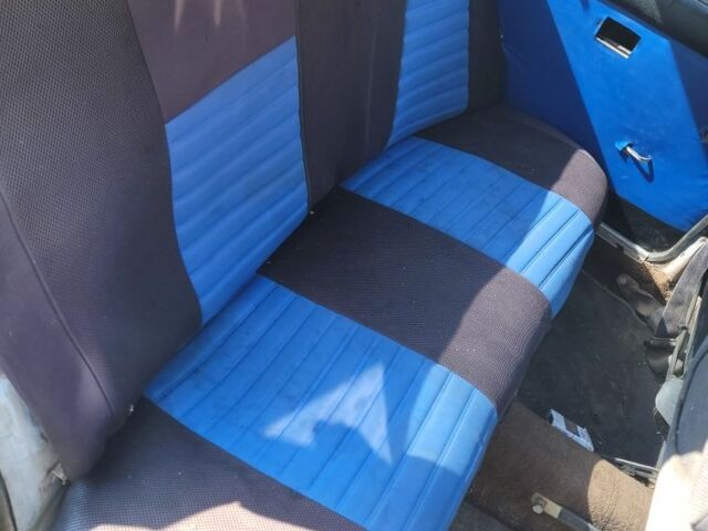 Белый ВАЗ 2106, объемом двигателя 1 л и пробегом 100 тыс. км за 381 $, фото 6 на Automoto.ua