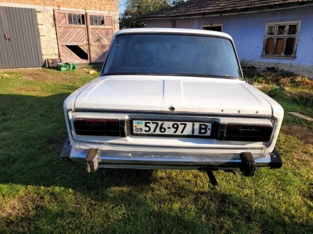 Белый ВАЗ 2106, объемом двигателя 1 л и пробегом 100 тыс. км за 381 $, фото 2 на Automoto.ua