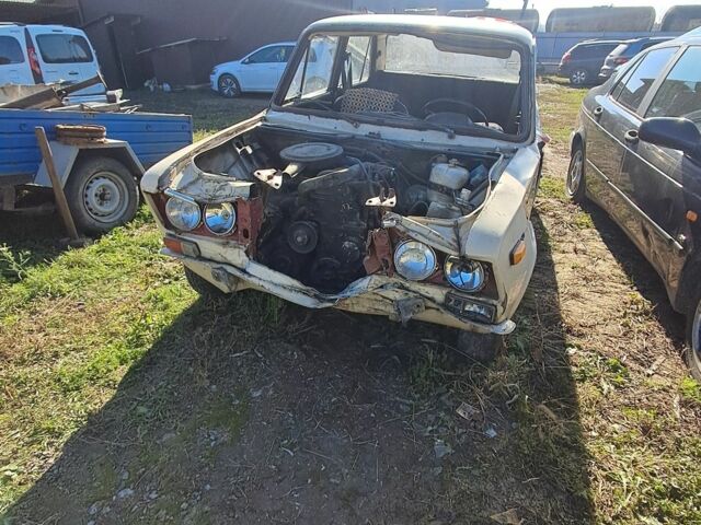 ВАЗ 2106 1986 в Черновцах на Automoto.ua Бежевый ВАЗ 2106, объемом двигателя 1.5 л и пробегом 49 тыс. км за 330 $, фото 8 на Automoto.ua