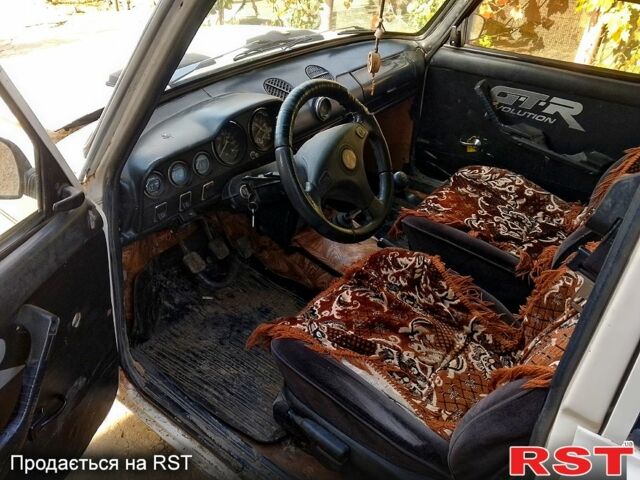 Бежевий ВАЗ 2106, об'ємом двигуна 1.6 л та пробігом 175 тис. км за 600 $, фото 4 на Automoto.ua