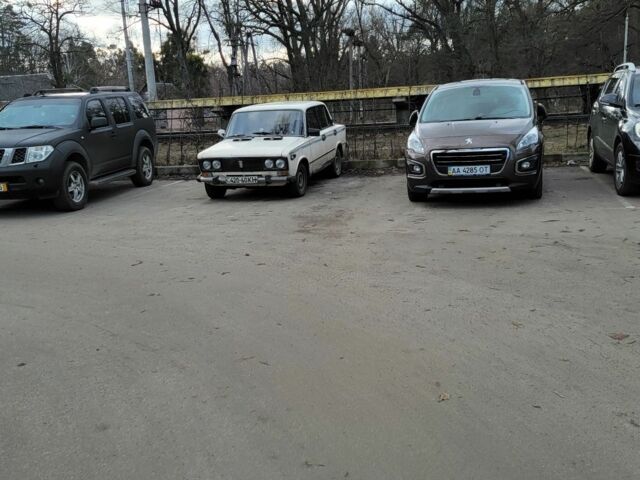 Бежевый ВАЗ 2106, объемом двигателя 0 л и пробегом 300 тыс. км за 100 $, фото 3 на Automoto.ua