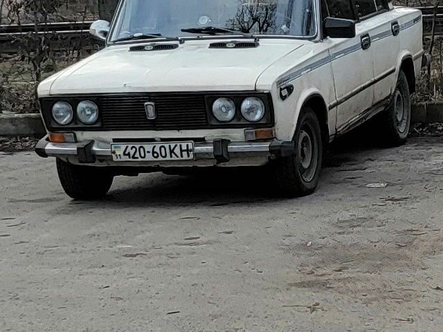 Бежевый ВАЗ 2106, объемом двигателя 0 л и пробегом 300 тыс. км за 100 $, фото 2 на Automoto.ua