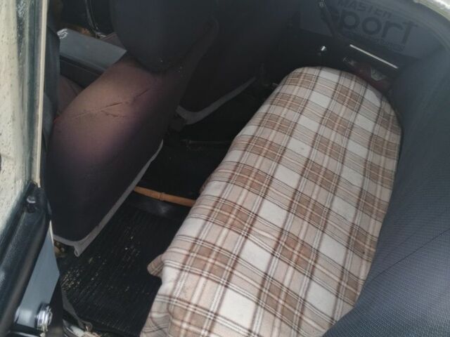 Бежевый ВАЗ 2106, объемом двигателя 0 л и пробегом 2 тыс. км за 309 $, фото 5 на Automoto.ua