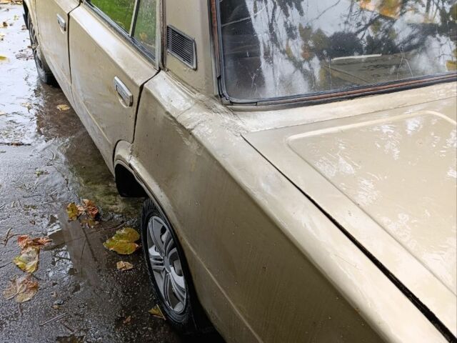Бежевий ВАЗ 2106, об'ємом двигуна 0 л та пробігом 300 тис. км за 595 $, фото 4 на Automoto.ua