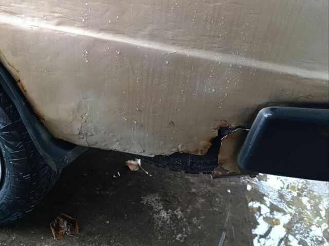 Бежевий ВАЗ 2106, об'ємом двигуна 0 л та пробігом 300 тис. км за 595 $, фото 6 на Automoto.ua