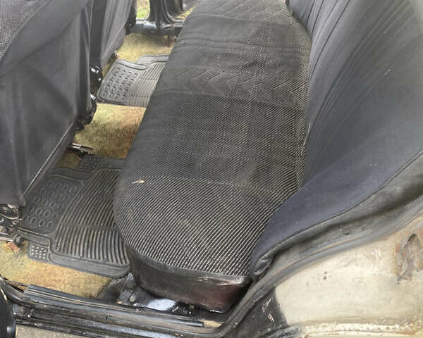 Бежевый ВАЗ 2106, объемом двигателя 0 л и пробегом 10 тыс. км за 525 $, фото 5 на Automoto.ua