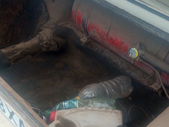 Бежевый ВАЗ 2106, объемом двигателя 0 л и пробегом 1 тыс. км за 189 $, фото 4 на Automoto.ua