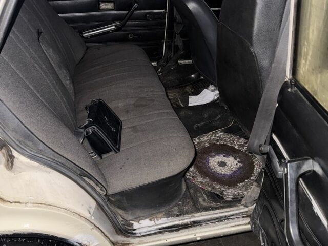 Бежевый ВАЗ 2106, объемом двигателя 1.3 л и пробегом 99 тыс. км за 308 $, фото 6 на Automoto.ua