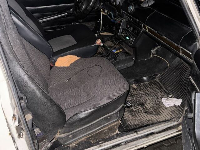 Бежевый ВАЗ 2106, объемом двигателя 1.3 л и пробегом 99 тыс. км за 308 $, фото 5 на Automoto.ua